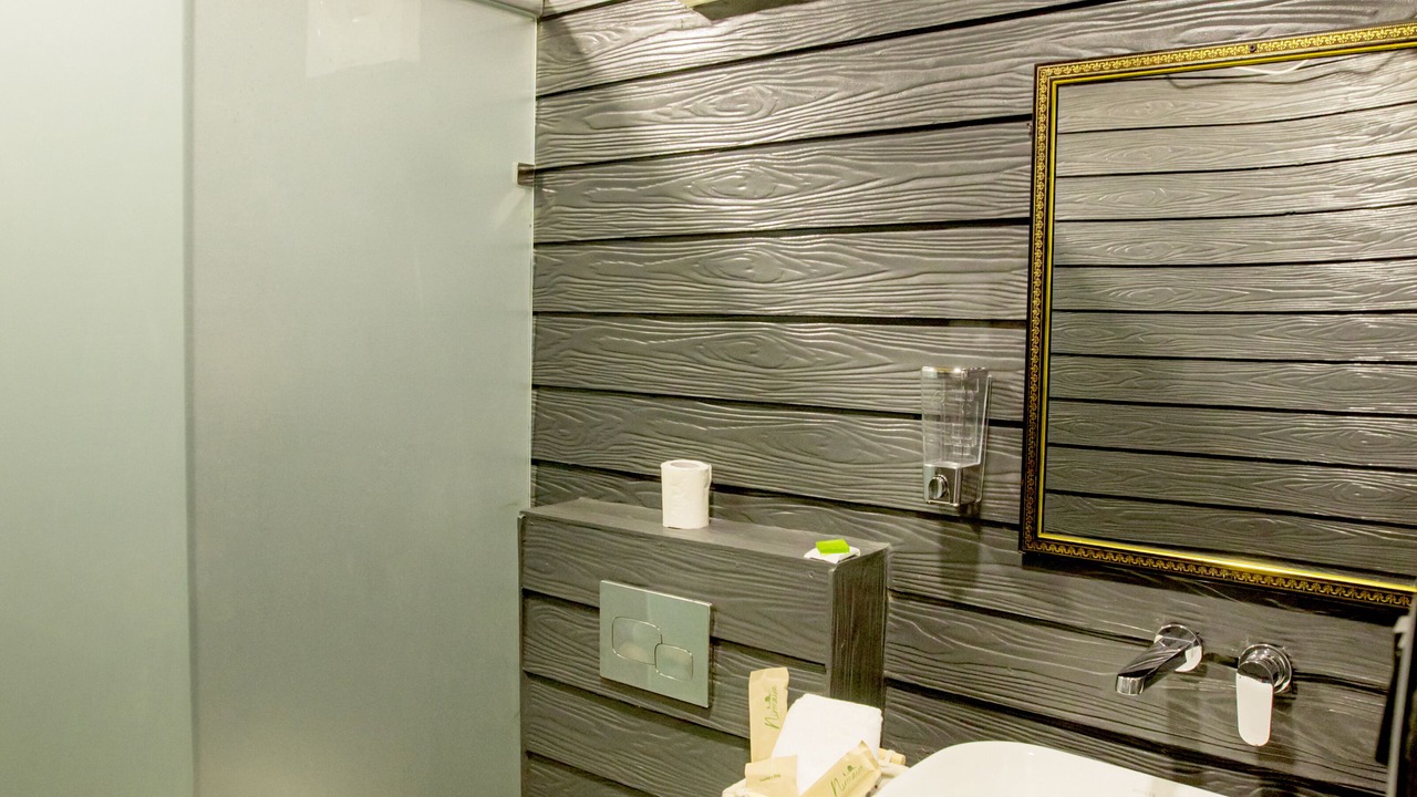 Photo of Bathroom in Tehri
