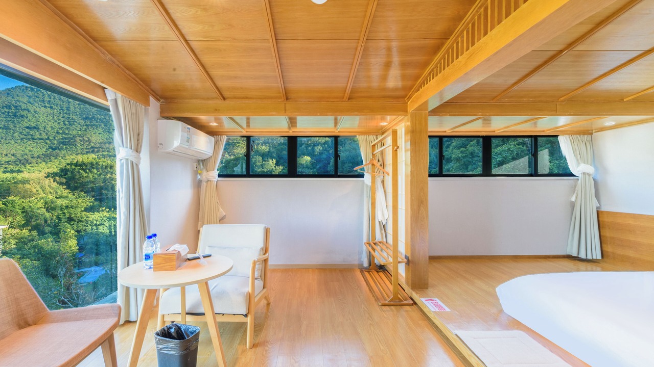 Photo of Bedroom in Futian CBD