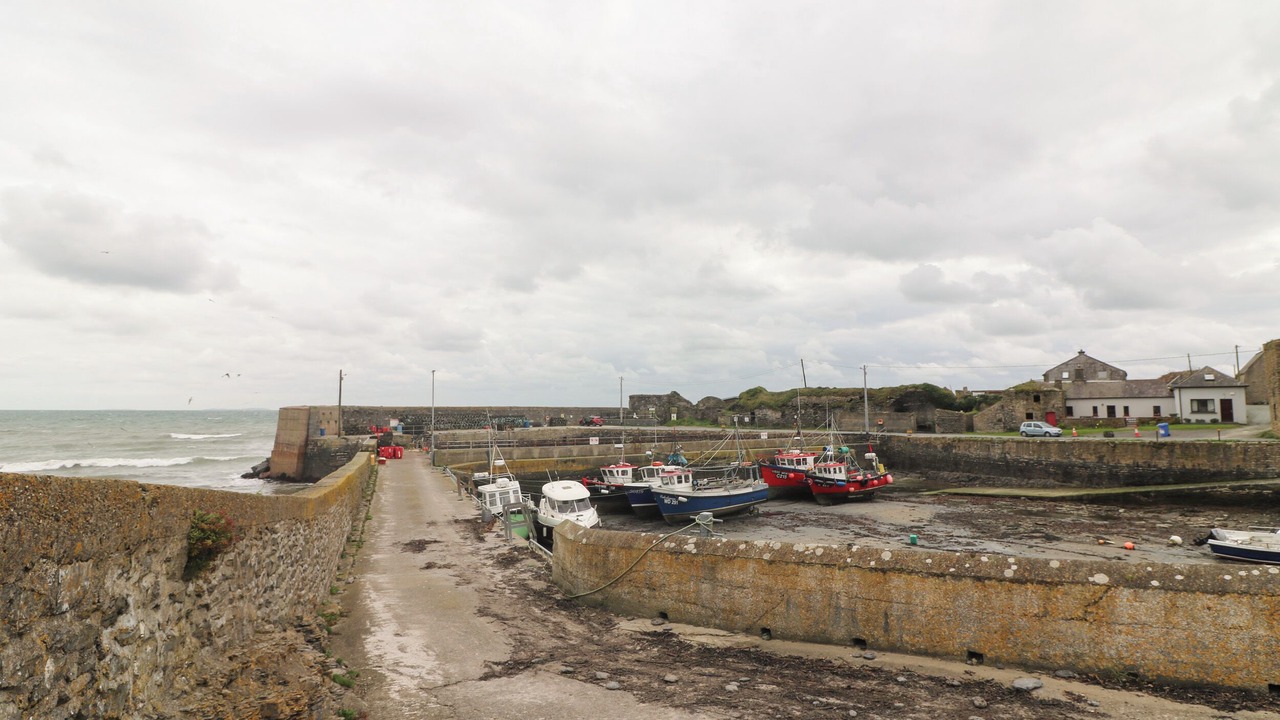 Photo of Others in Slade