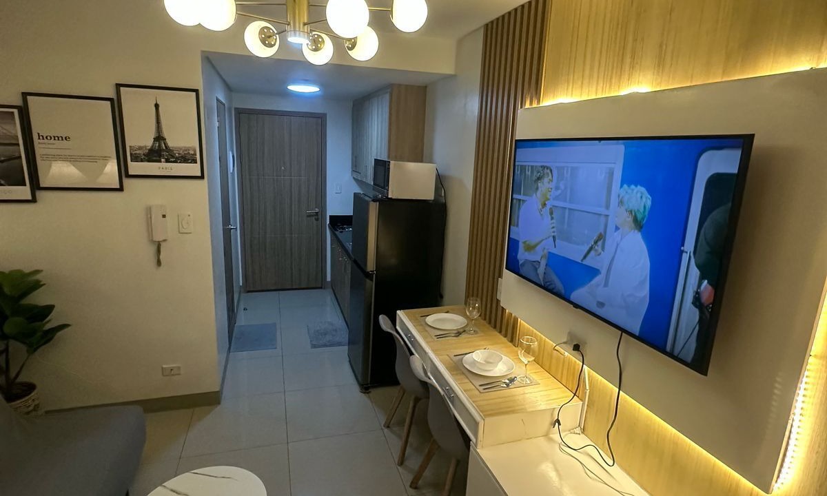 Photo of Livingroom in Barangay 76