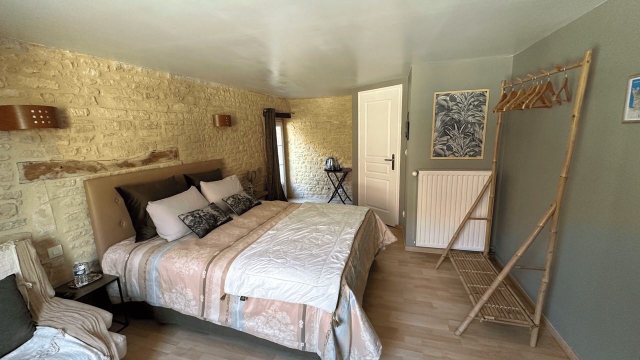Photo of Bedroom in Thaon