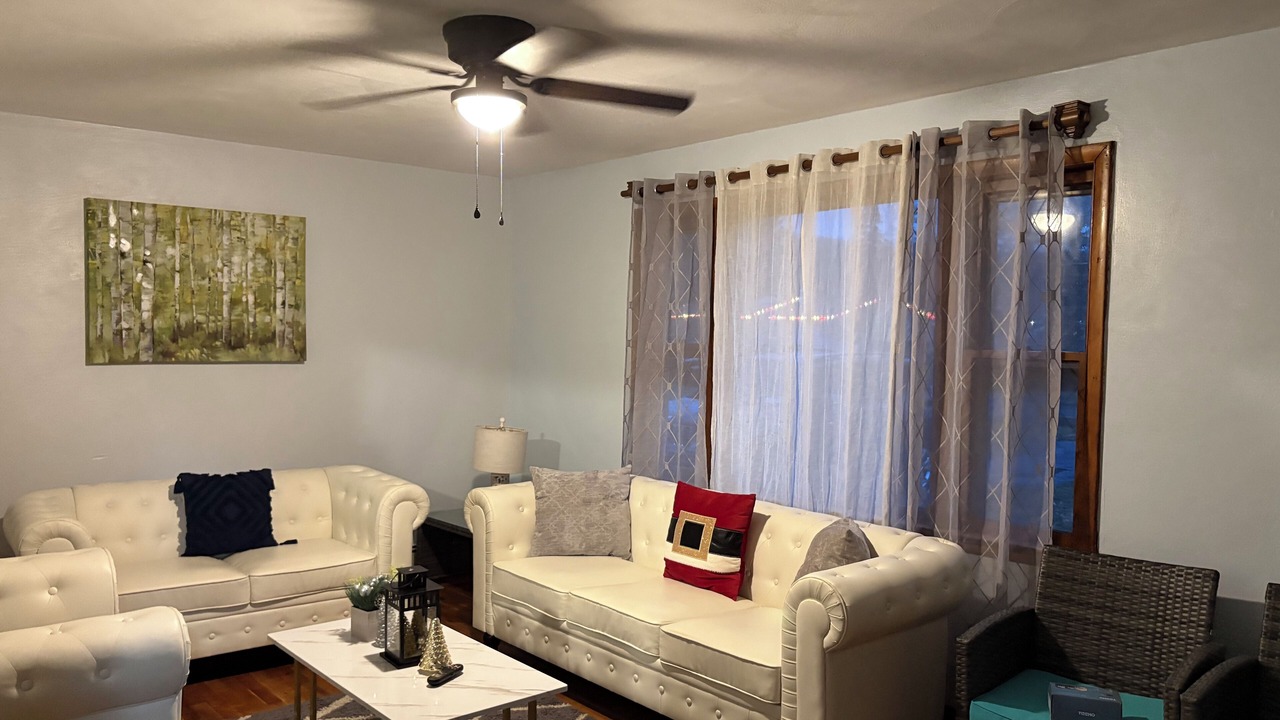 Photo of Livingroom in Vestal