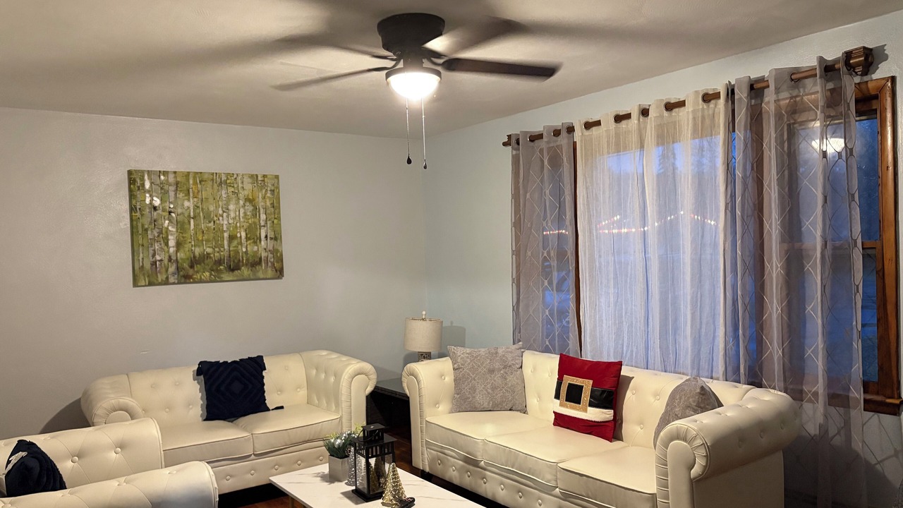 Photo of Livingroom in Vestal
