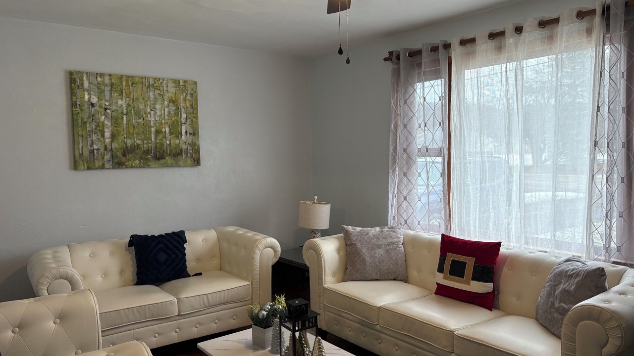 Photo of Livingroom in Vestal