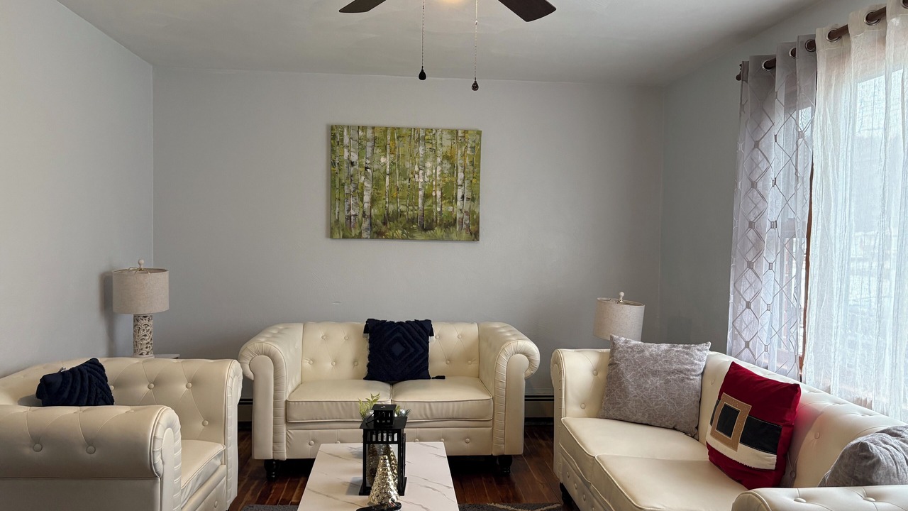 Photo of Livingroom in Vestal