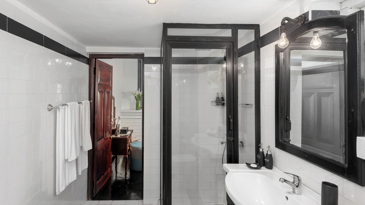 Photo of Bathroom in Katukitula