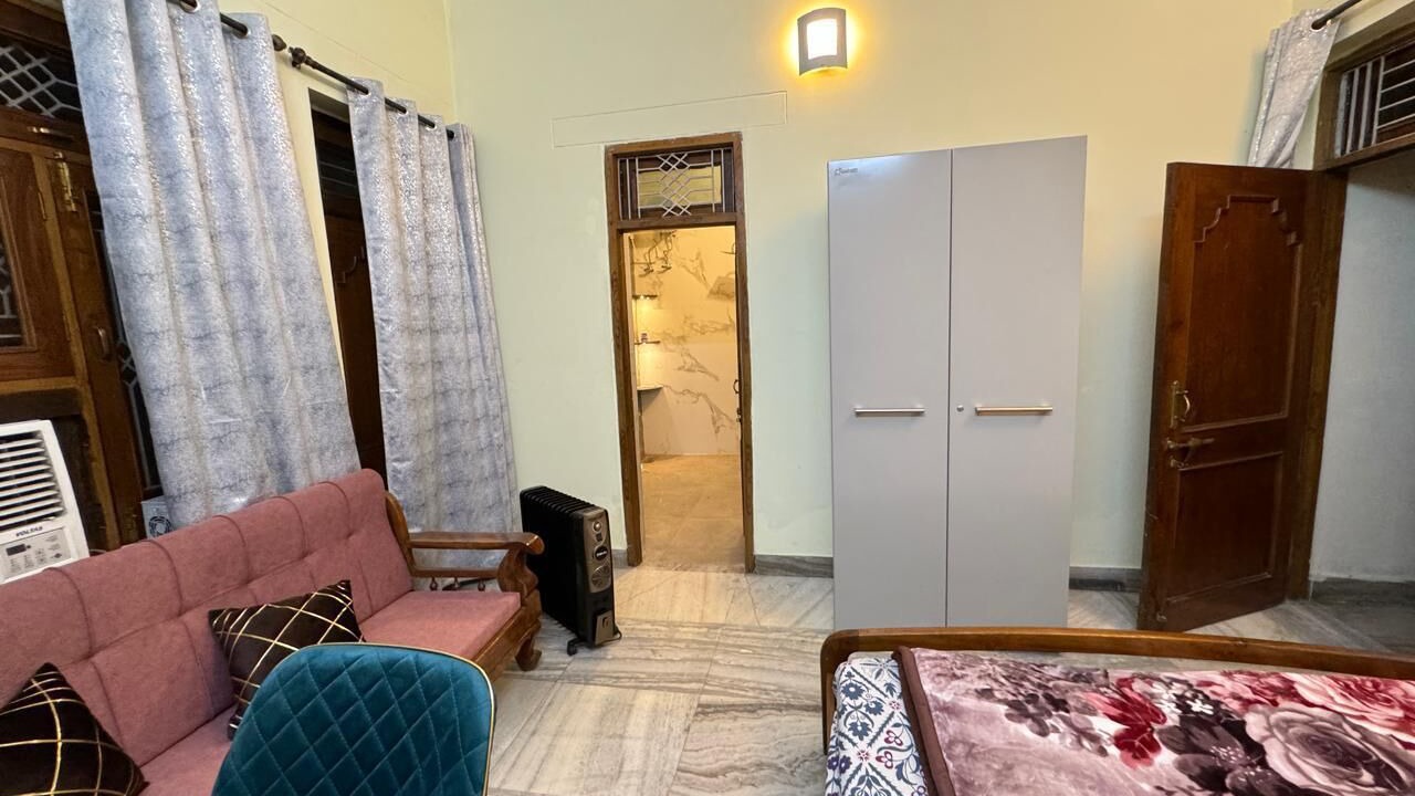 Photo of Bedroom in Civil Lines