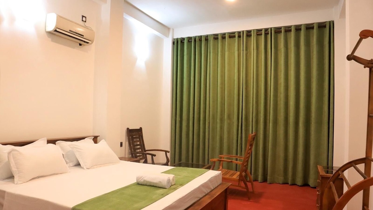 Photo of Bedroom in Sirimalwatta