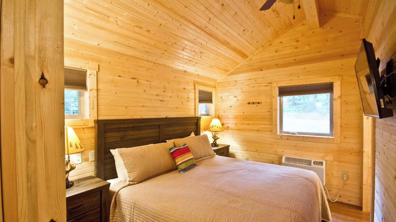 Photo of Bedroom in Victor