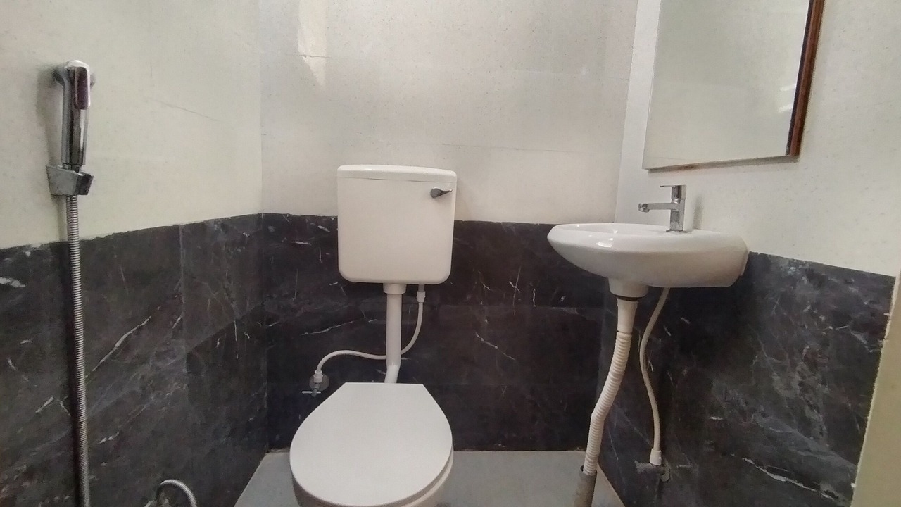 Photo of Bathroom in Tiruchirappalli