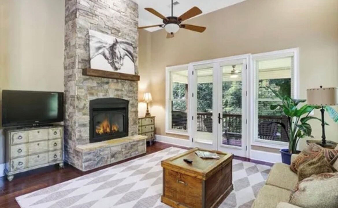 Photo of Livingroom in Hayesville
