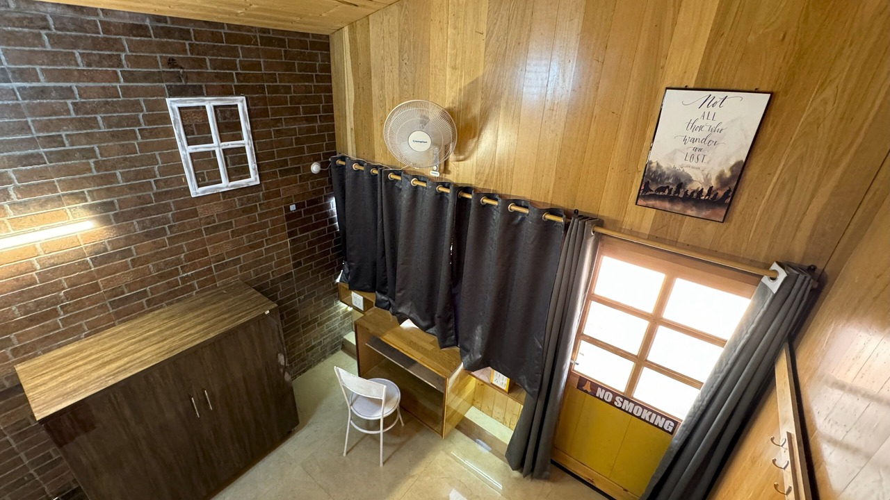 Photo of Bedroom in Mukteshwar