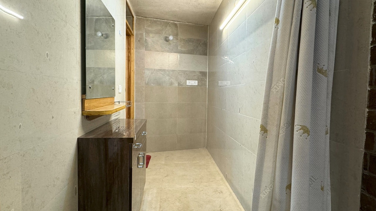 Photo of Bedroom in Mukteshwar