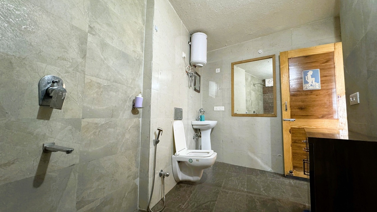 Photo of Bathroom in Mukteshwar