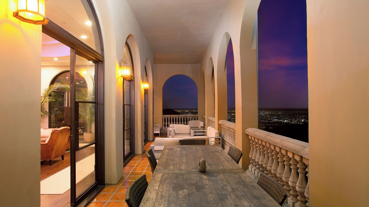 Photo of Outdoor in Hollywood Hills