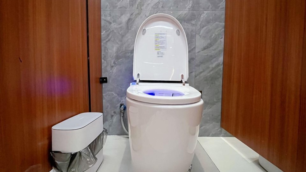 Photo of Bathroom in Downtown Hangzhou