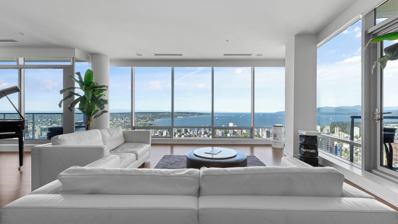 Photo of Livingroom in Coal Harbour