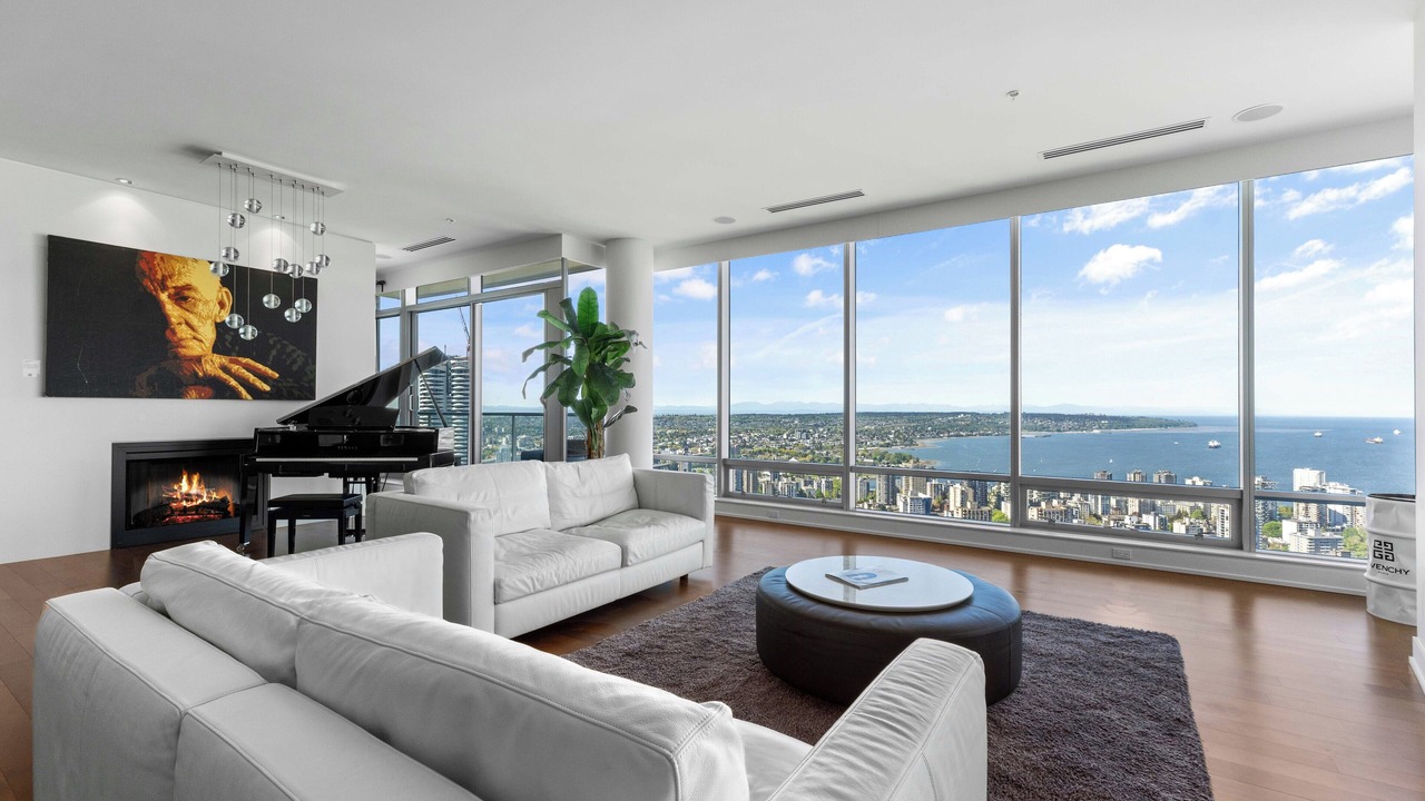 Photo of Livingroom in Coal Harbour