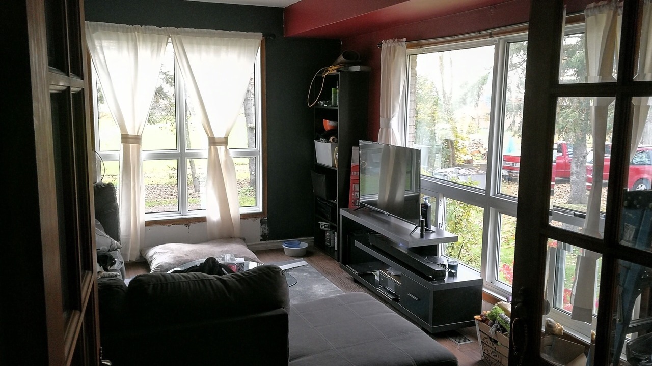 Photo of Livingroom in Township of Woolwich
