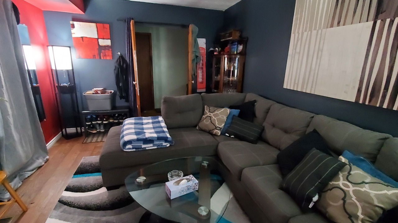 Photo of Livingroom in Township of Woolwich