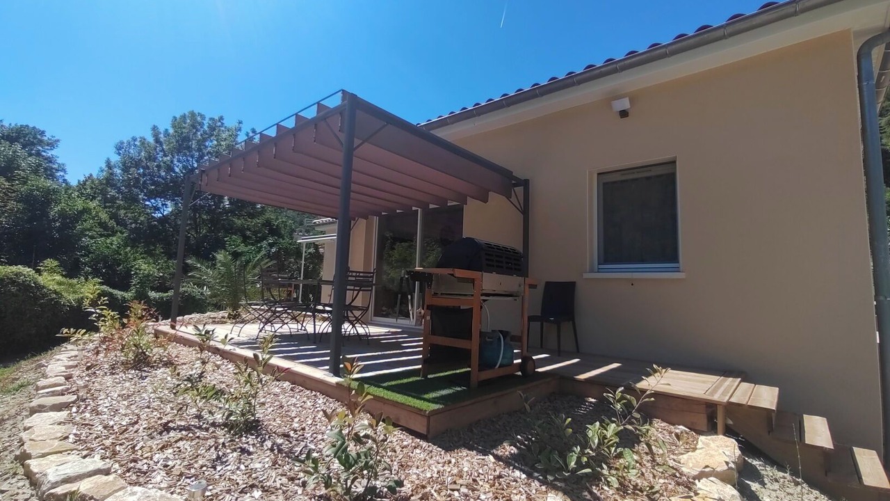 Photo of Patio Balcony in Montclar-sur-Gervanne