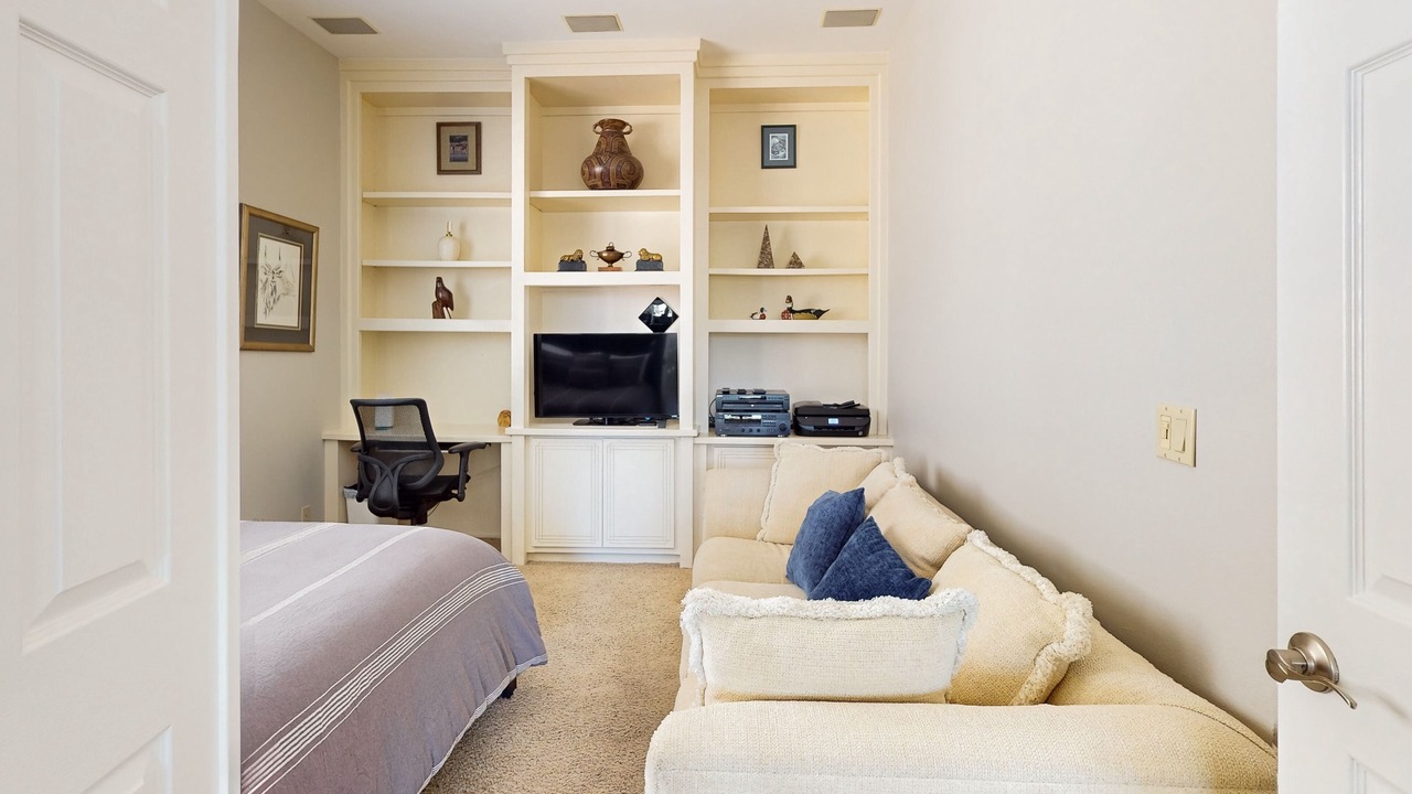 Photo of Livingroom in McCormick Ranch