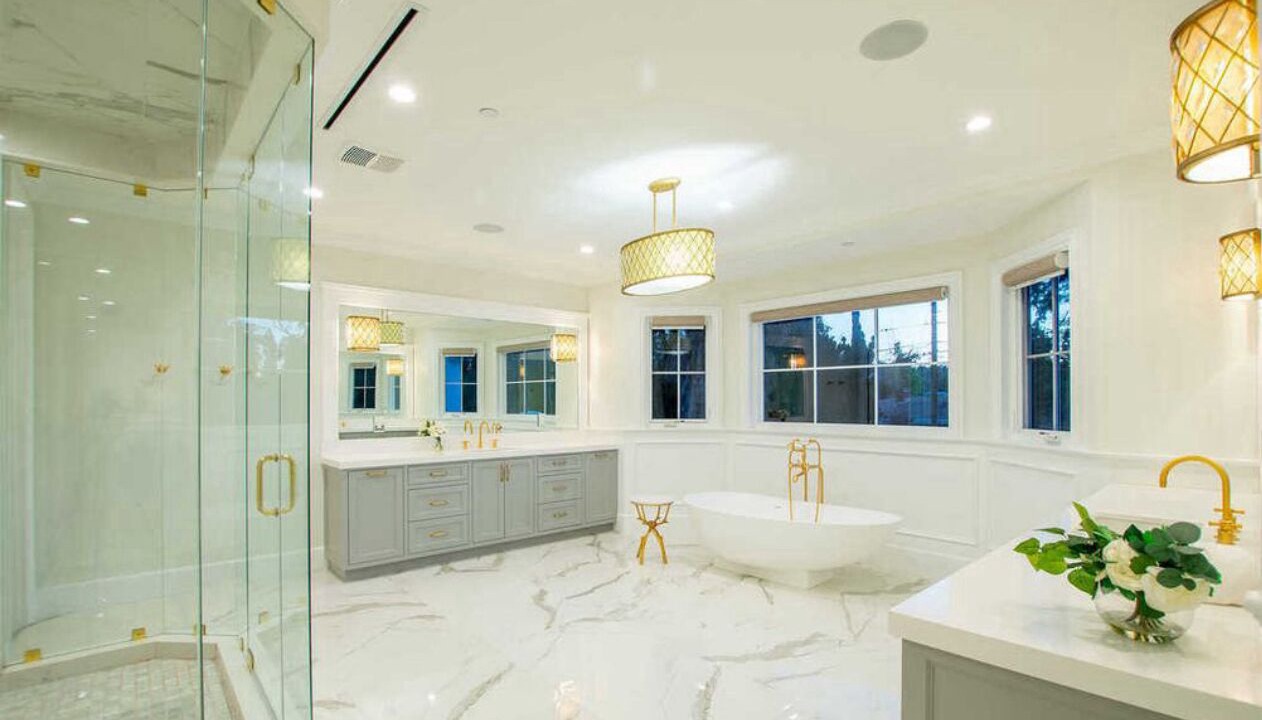 Photo of Others in Tarzana