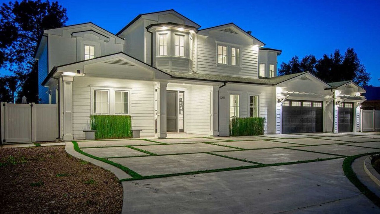 Photo of Outdoor in Tarzana