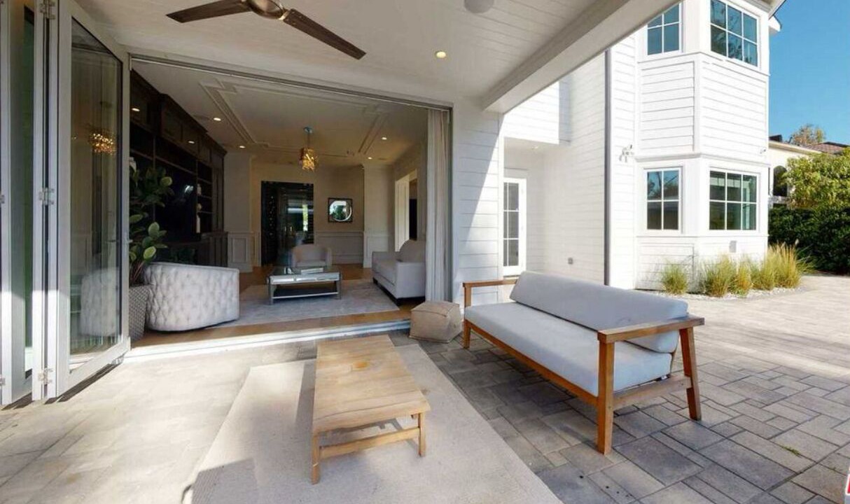 Photo of Patio Balcony in Tarzana