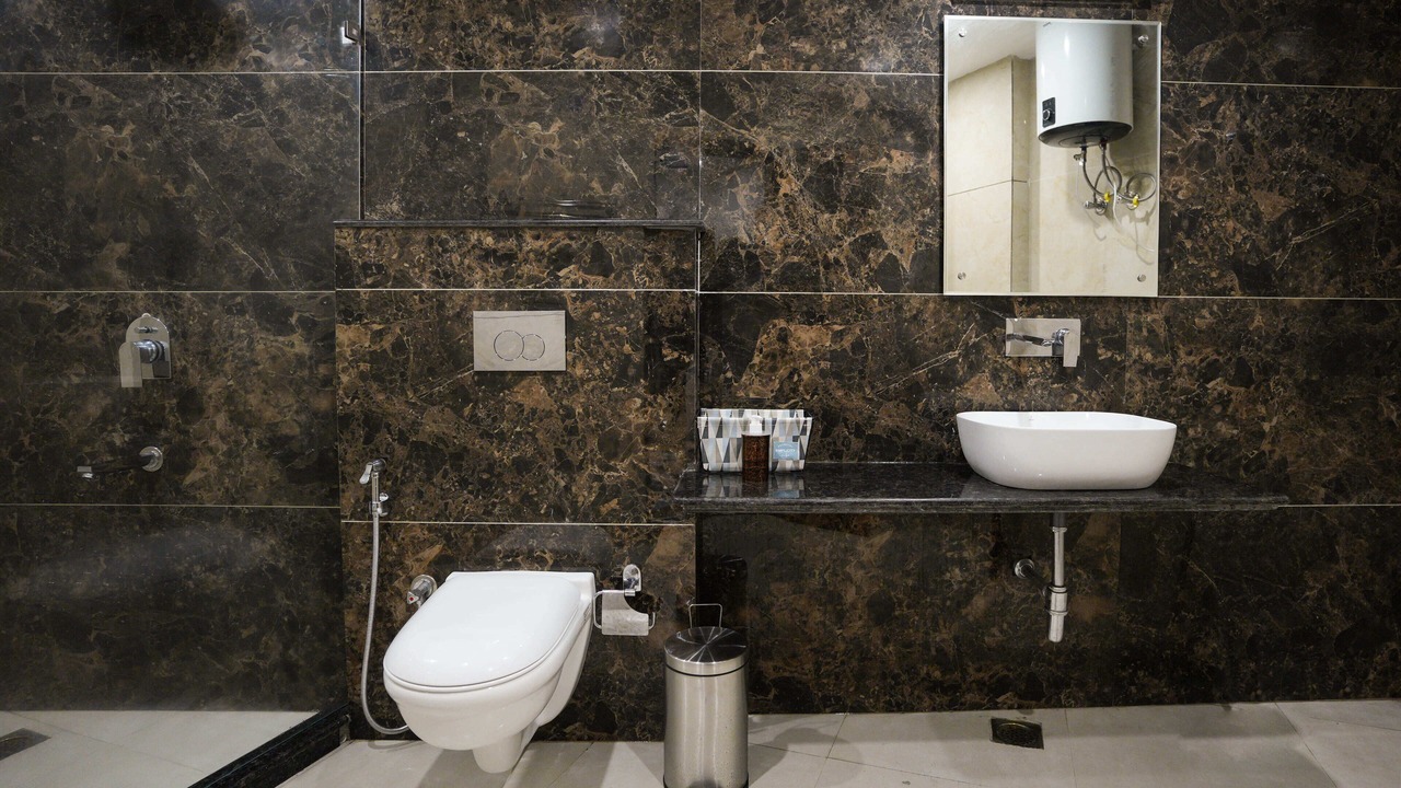 Photo of Bathroom in The Mall Road