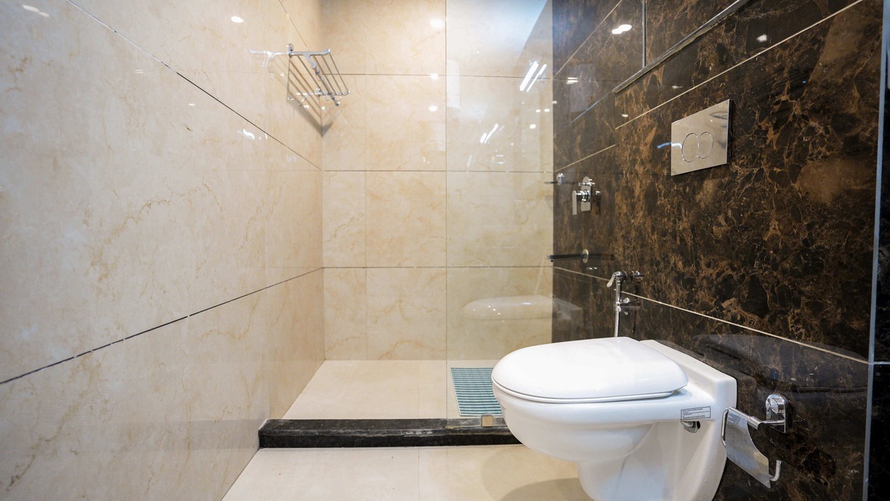 Photo of Bathroom in The Mall Road