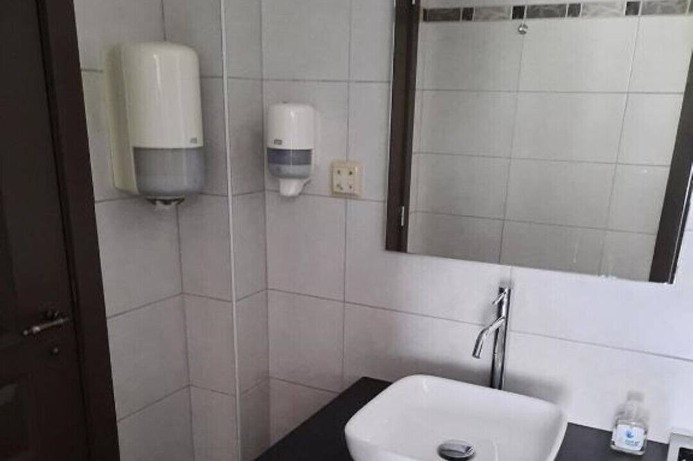 Photo of Bathroom in Langemark