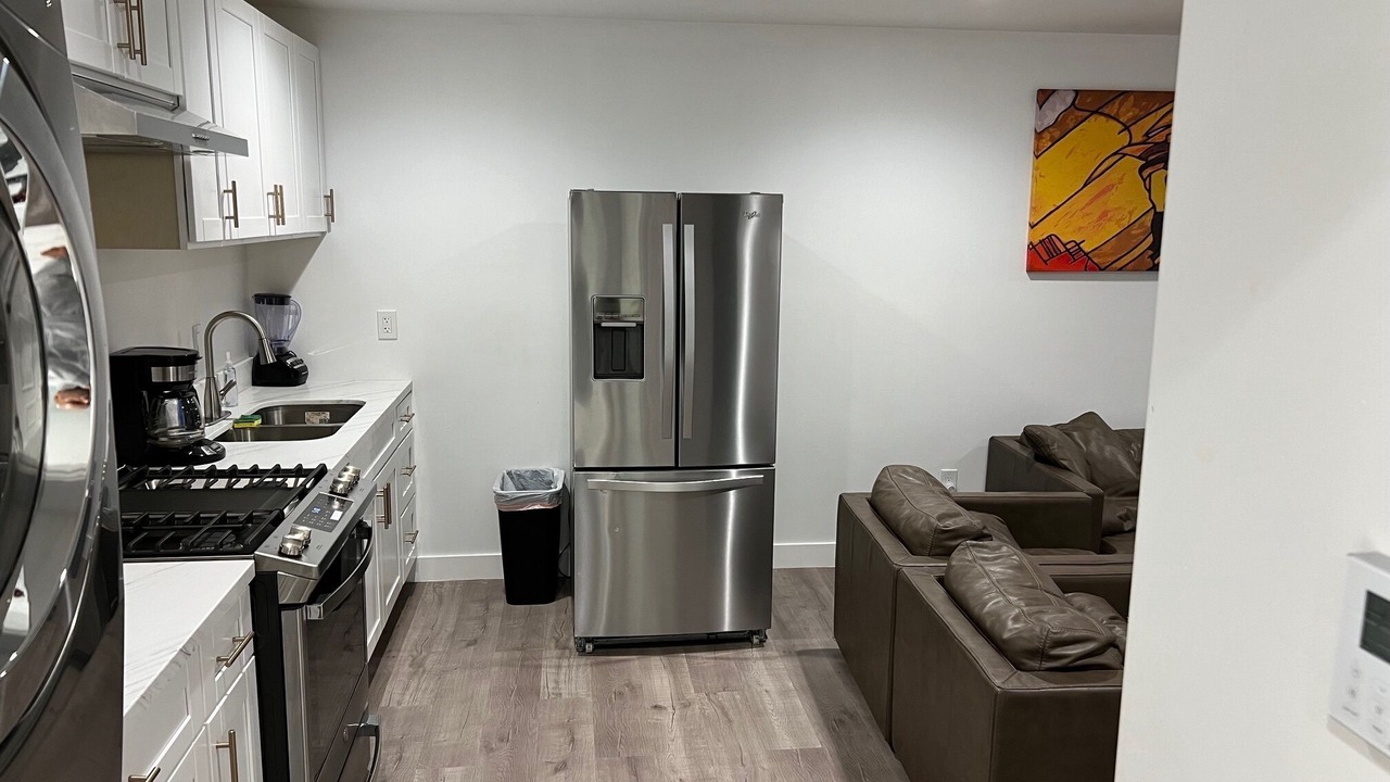 Photo of Kitchen in Lake Balboa