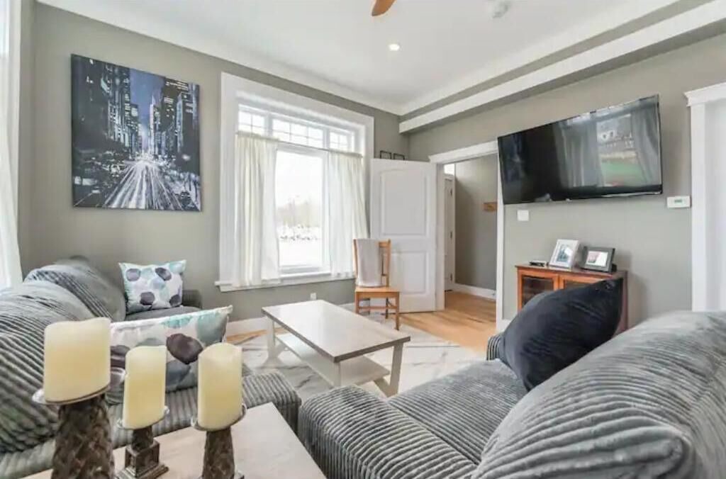 Photo of Livingroom in Elora