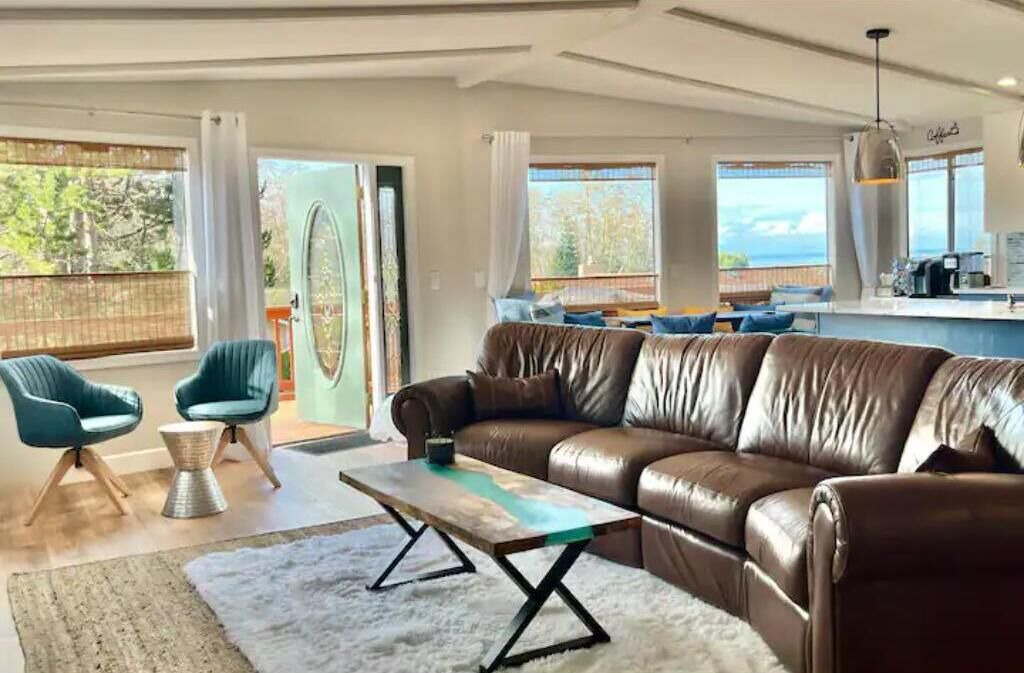 Photo of Livingroom in Port Angeles East