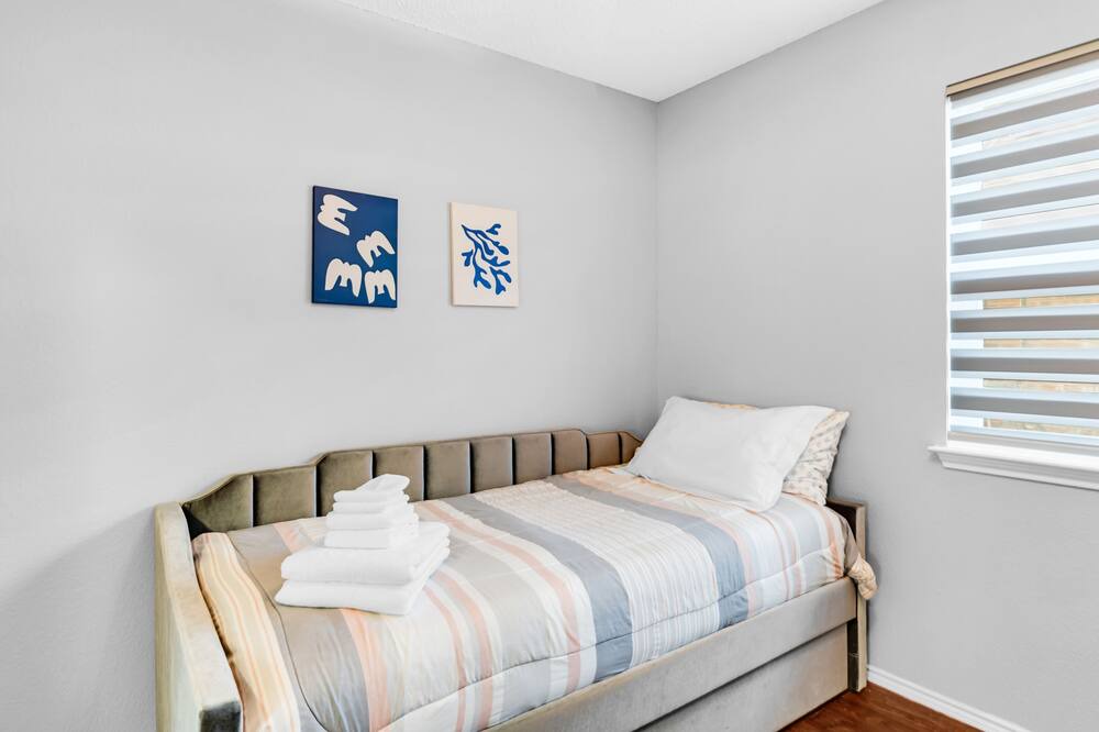 Photo of Bedroom in Little Elm