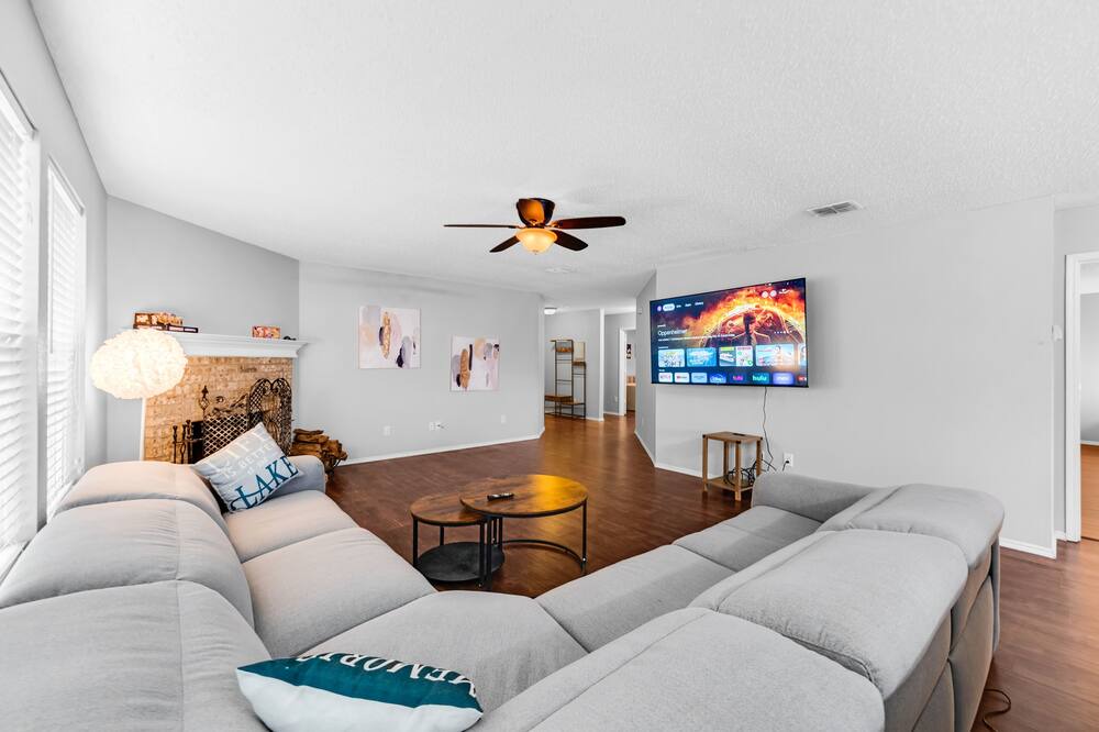 Photo of Livingroom in Little Elm