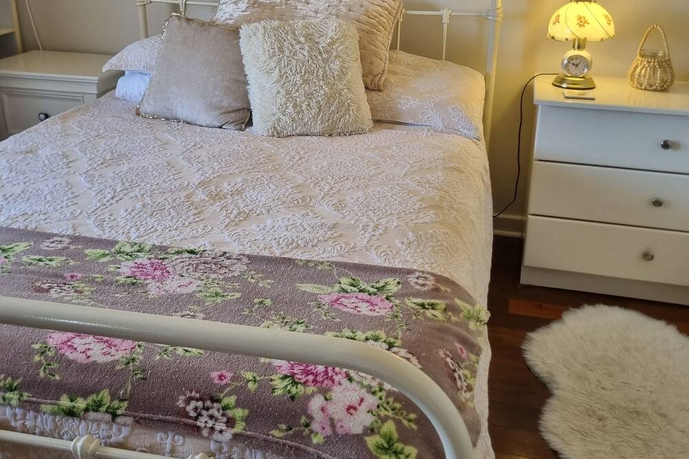 Photo of Bedroom in Webberton