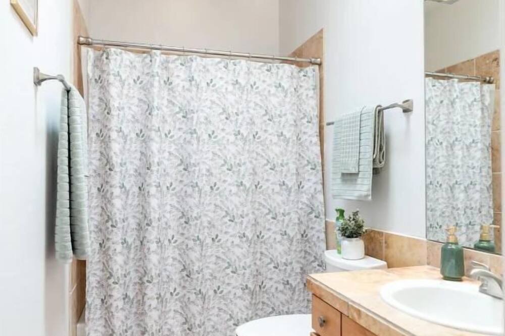 Photo of Bathroom in Raynolds Addition