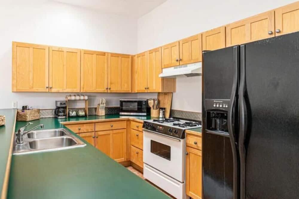Photo of Kitchen in Raynolds Addition