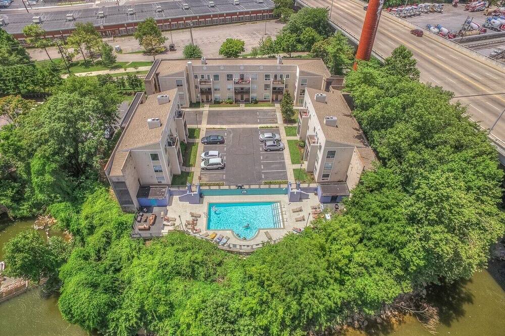 Photo of Outdoor in North Capitol