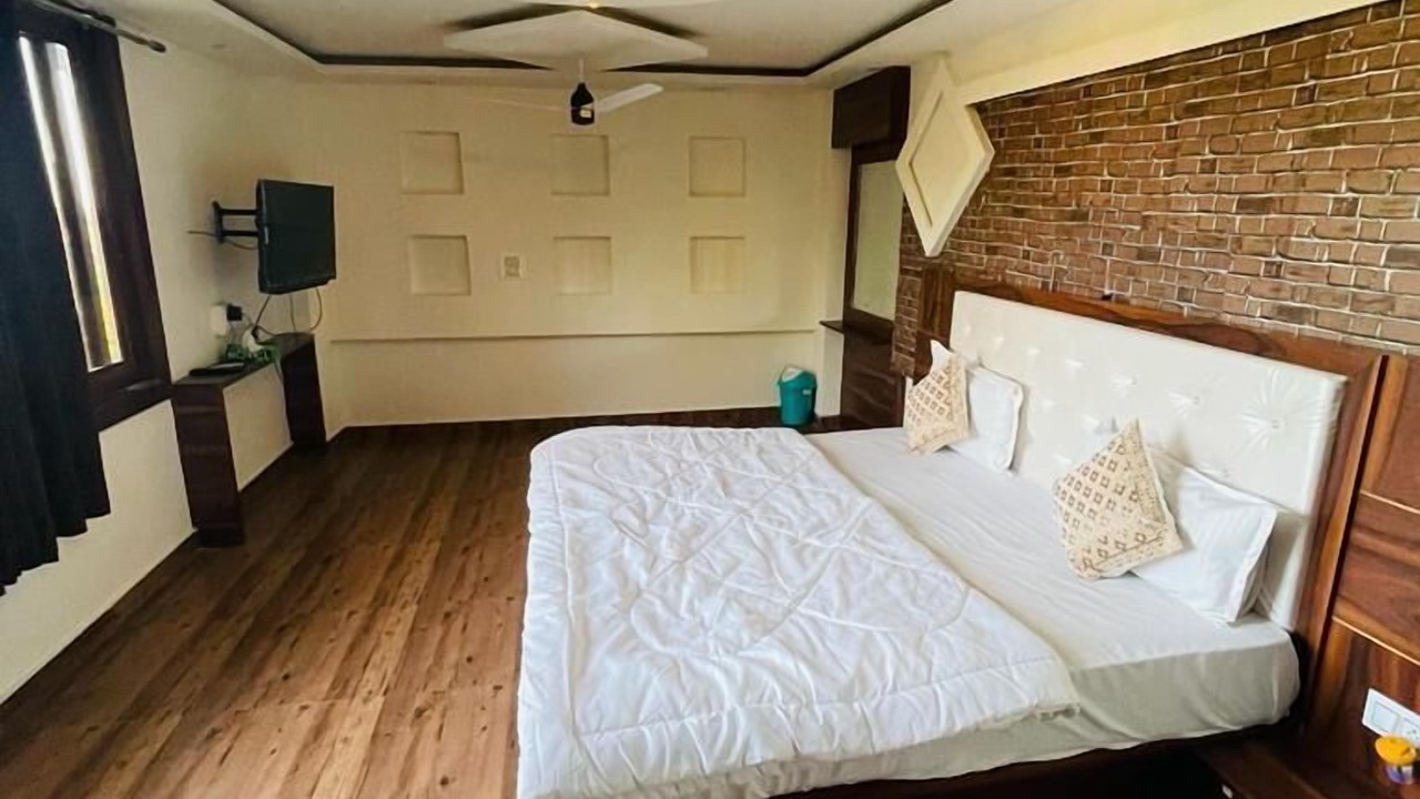 Photo of Bedroom in Dhaliara