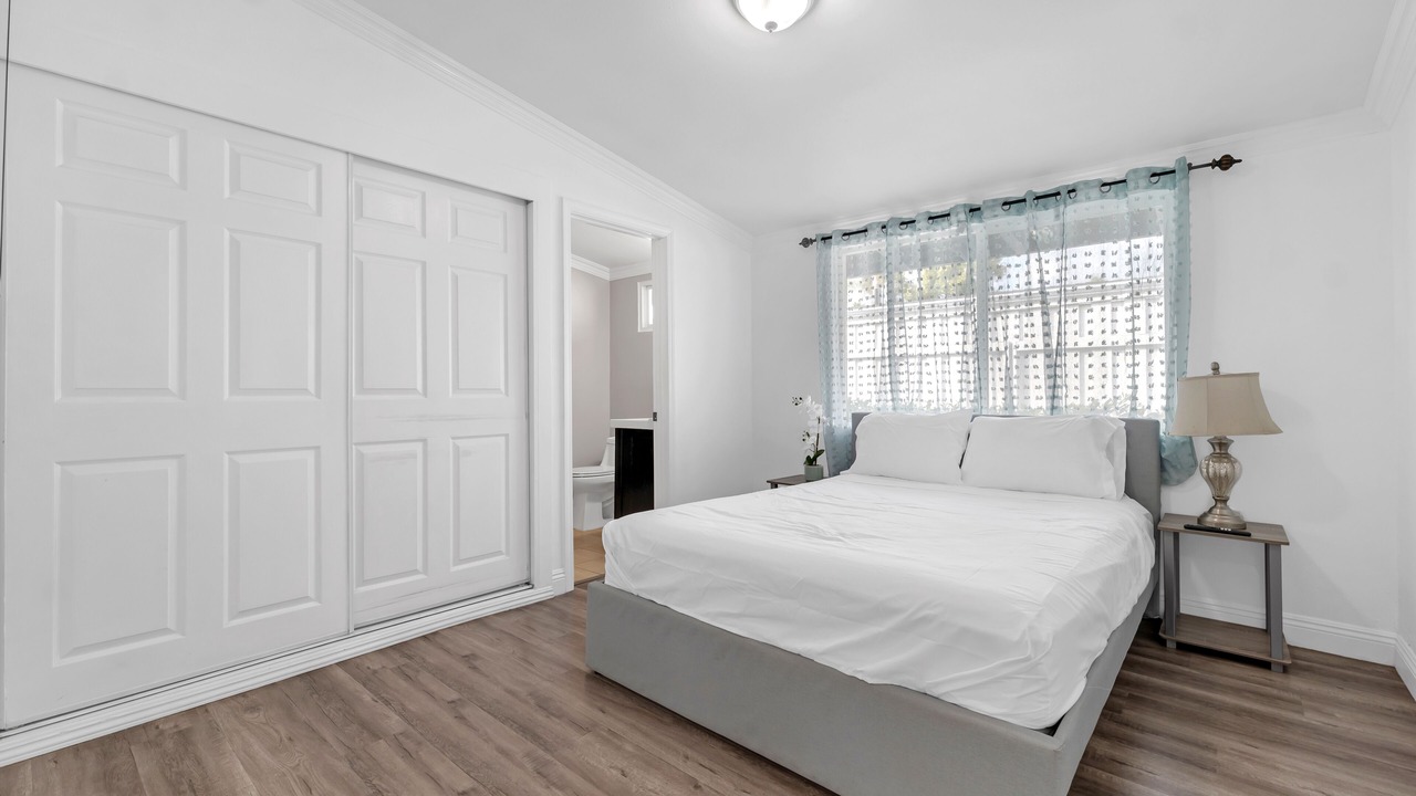 Photo of Bedroom in Reseda