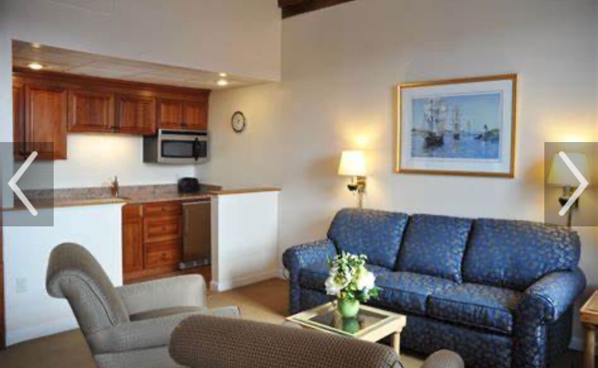 Photo of Livingroom in Historic Hill