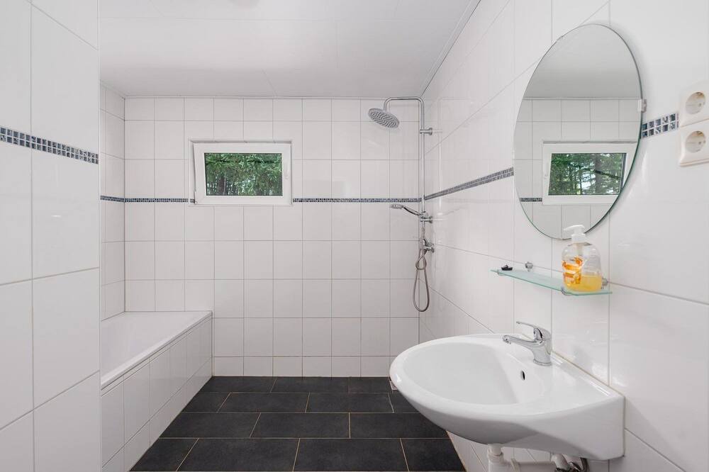 Photo of Bathroom in Wilsum