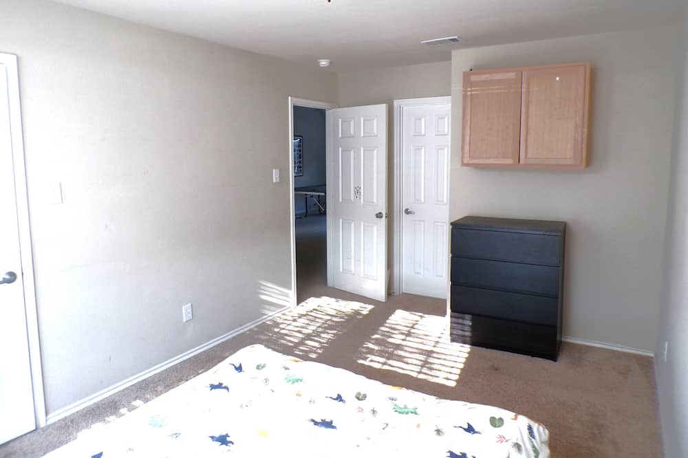 Photo of Bedroom in Wylie