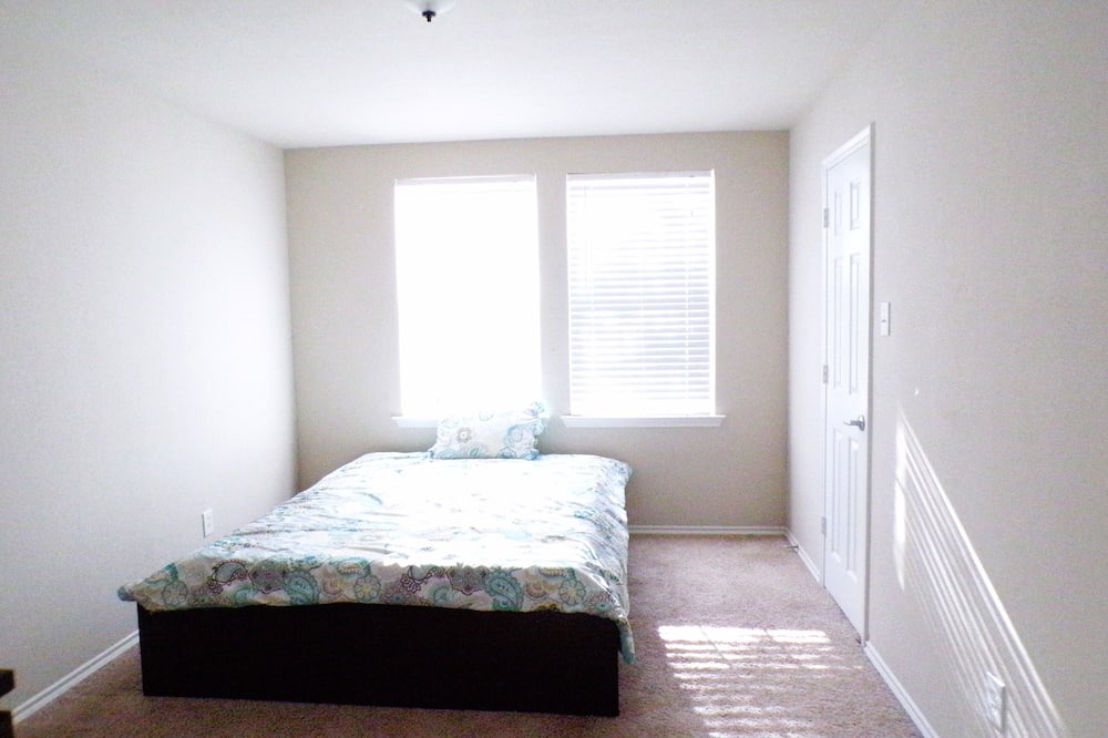 Photo of Bedroom in Wylie