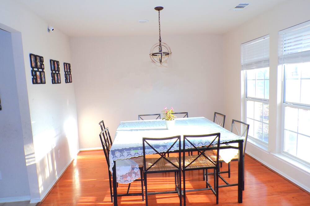 Photo of Livingroom in Wylie