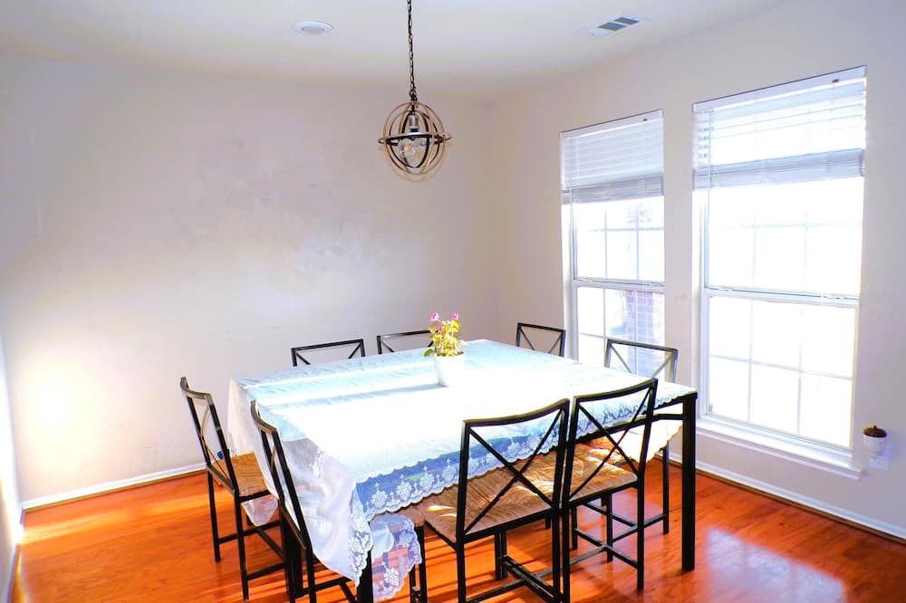 Photo of Livingroom in Wylie