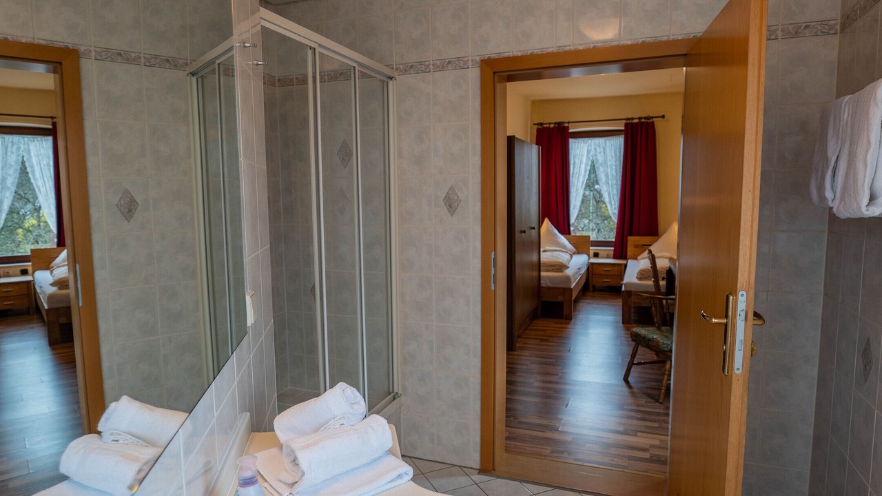 Photo of Bathroom in Bobenthal